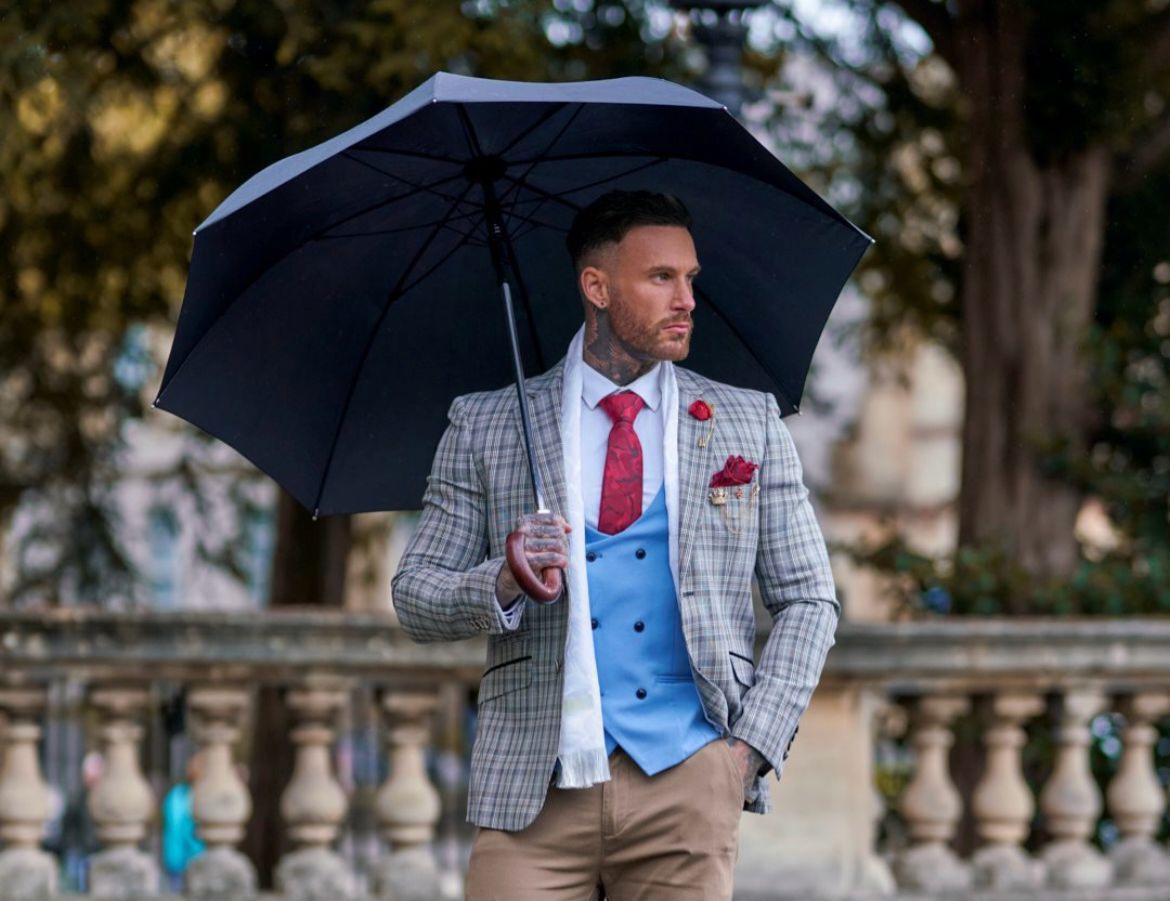 Howard & Co Attire